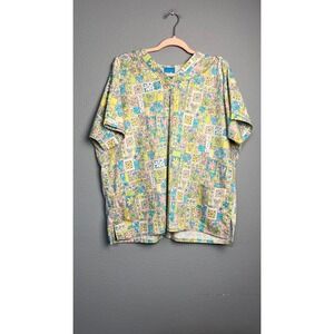 Scrub HQ Womens V-Neck Scrub Top Multicolor Floral Heart Patchwork Print Dental